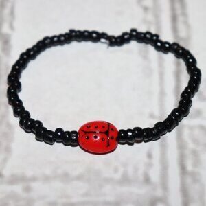 NWOT Lucky little ladybug bracelet 7" Black glass beaded